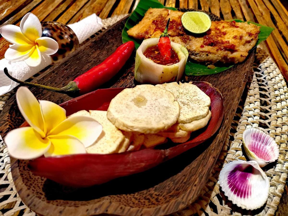 Coconut Garden Beach Resort Маумере Экстерьер фото