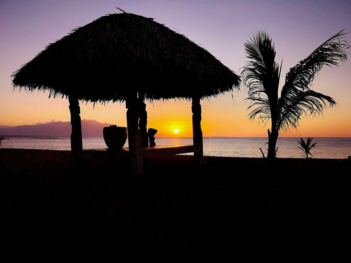 Coconut Garden Beach Resort Маумере Экстерьер фото